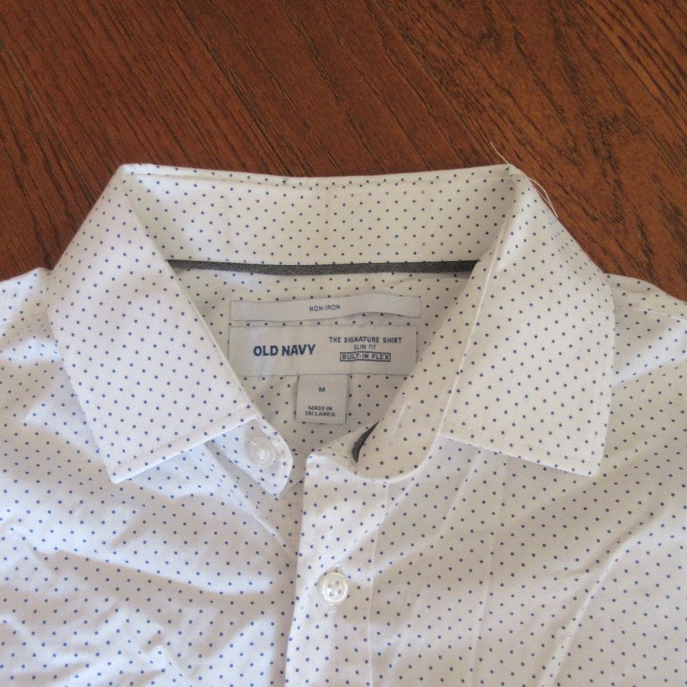 Old Navy The Signature Shirt - Medium White with Blue Polka Dots
